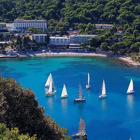 Adriatic فندق 2*