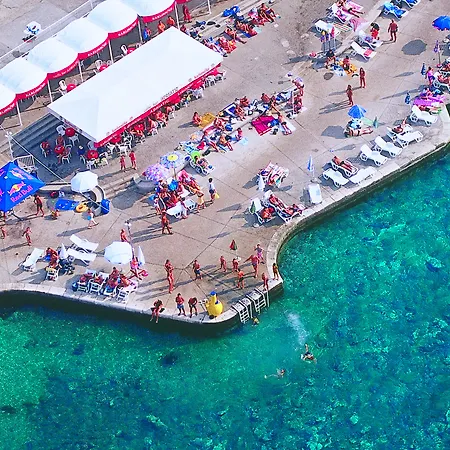 Adriatic 2*