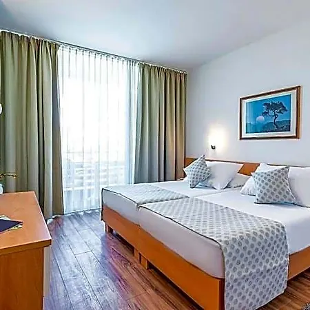 Hotel Adriatic 2*