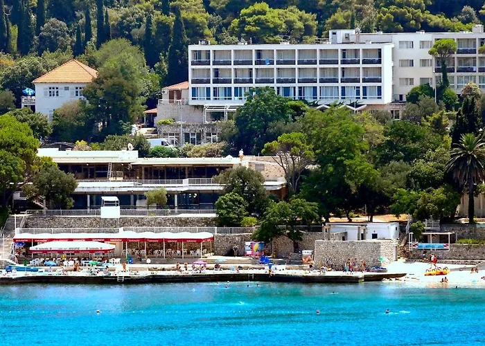 Adriatic Hotel 2*